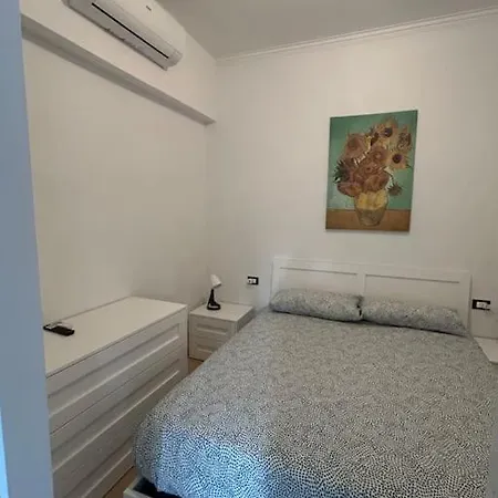 Appartement Center - Old Town - With Balcony - Next To Station