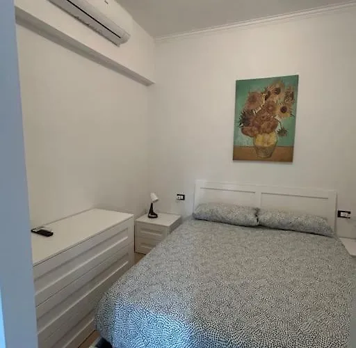 Appartement Center - Old Town - With Balcony - Next To Station
