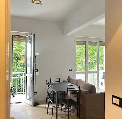Appartement Center - Old Town - With Balcony - Next To Station